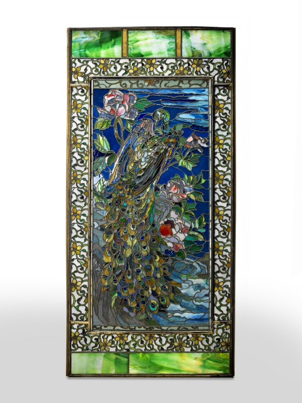 John la Farge, Fenster mit Pfau und Pfingstrosen, 1892