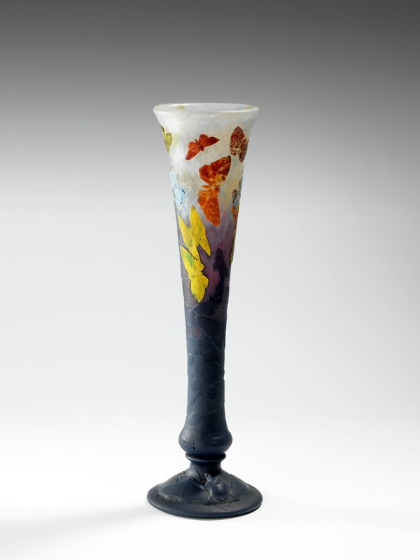 Daum Frères, Henri Bergé, Vase mit Fledermaus- und Schmetterlingsdekor, um 1905