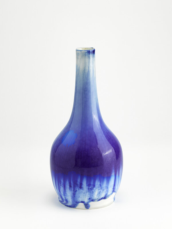Königliche Porzellanmanufaktur Kopenhagen, Flaschenförmige Vase, 1897