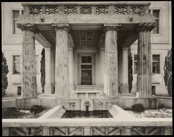 August Lorenz, Eingang zur Villa Stuck, um 1898